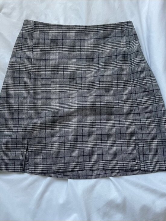 Dresses & Skirts - Skirt